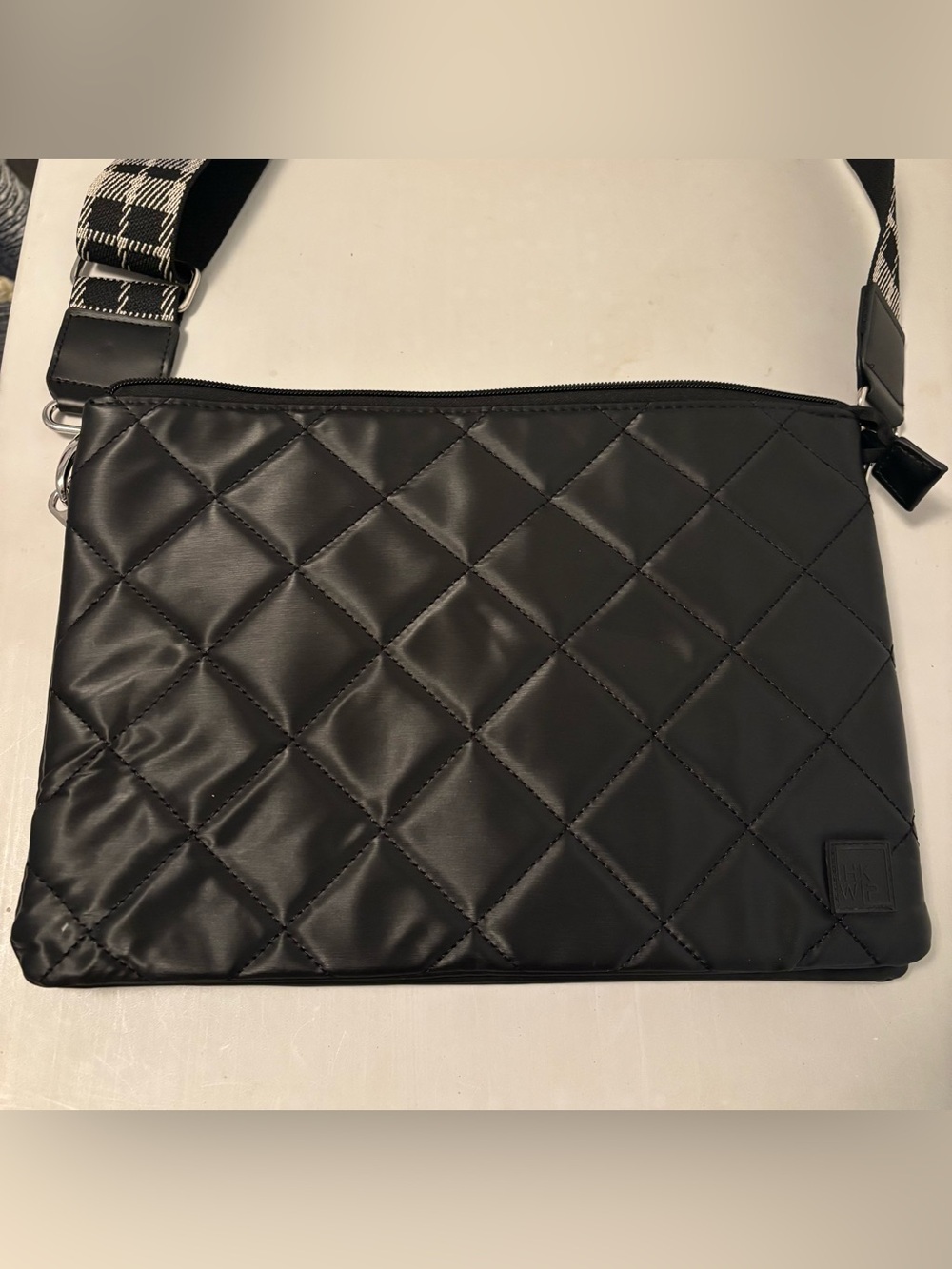 IHKWIP Triple Entry Quilted Crossbody NWOT